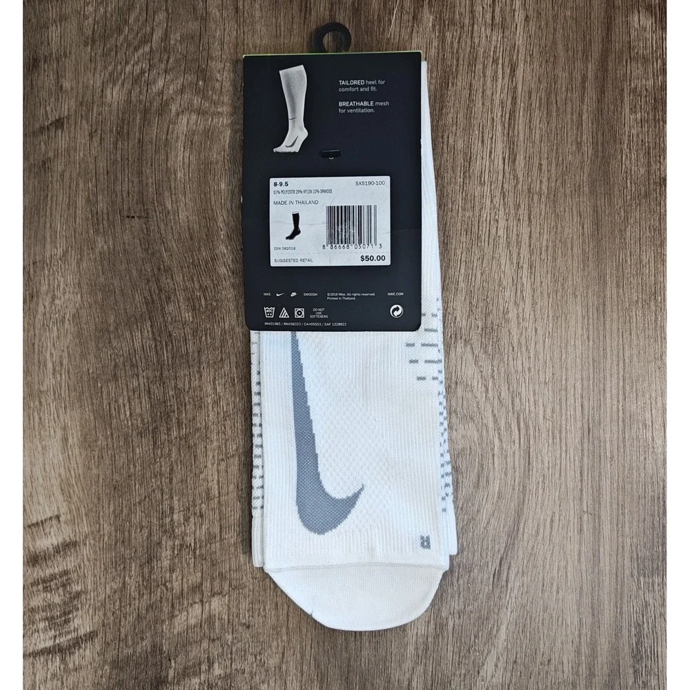 Nike Elite Lightweight Running Socks Women 8-9.5 White Over-The-Calf SX5190-100
